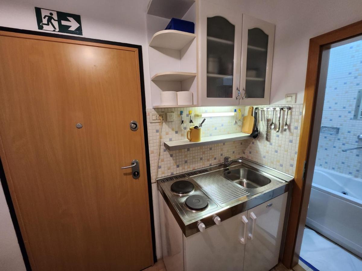 Studio Midtown Zagreb Extérieur photo